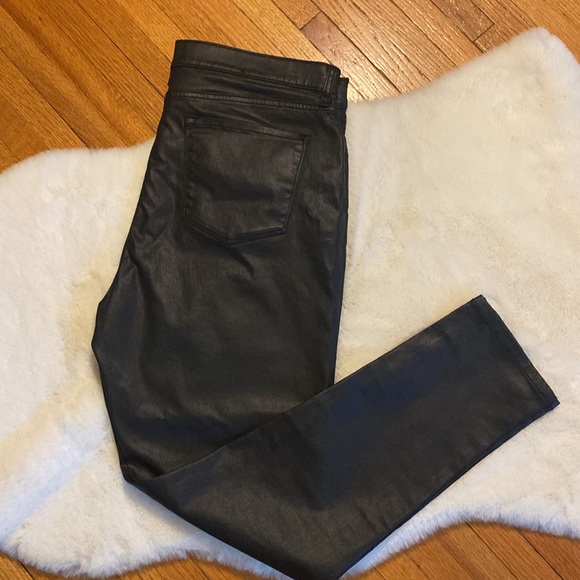 Banana Republic Lightweight Jeans - Picture 5 of 6